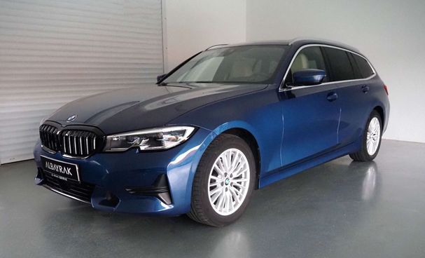 BMW 320d Touring Luxury Line 140 kW image number 1