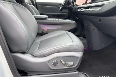 Car image 41