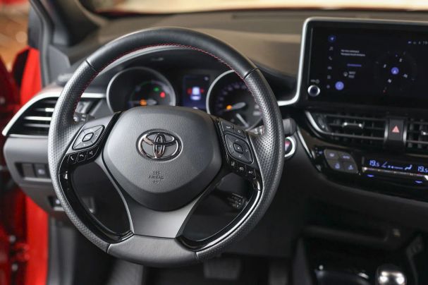 Toyota C-HR 90 kW image number 27