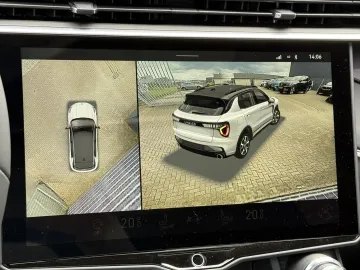 Car image 30