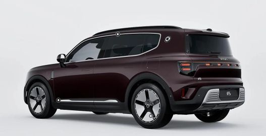 Car image 5