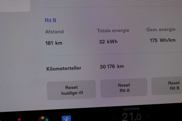 Tesla Model 3 239 kW image number 17