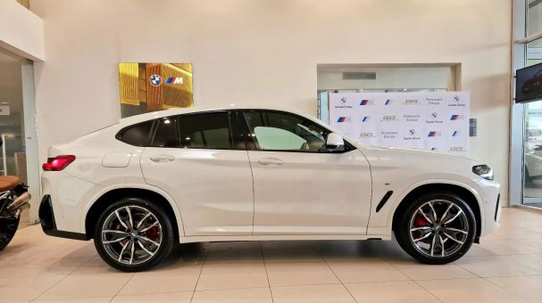 BMW X4 xDrive 140 kW image number 3