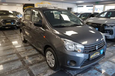 Car image 4