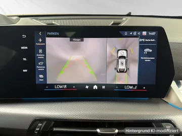 Car image 32