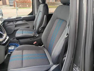 Car image 47
