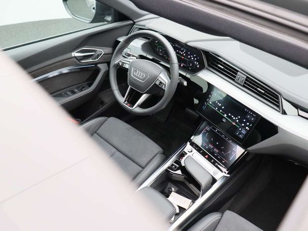 Audi e-tron 55 quattro Sportback 300 kW image number 44