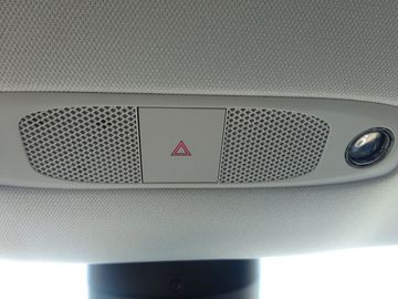 Car image 40
