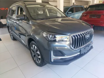 Car image 5