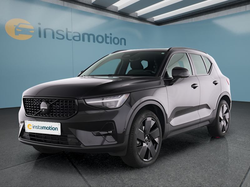 Volvo XC40 B4 Plus Black