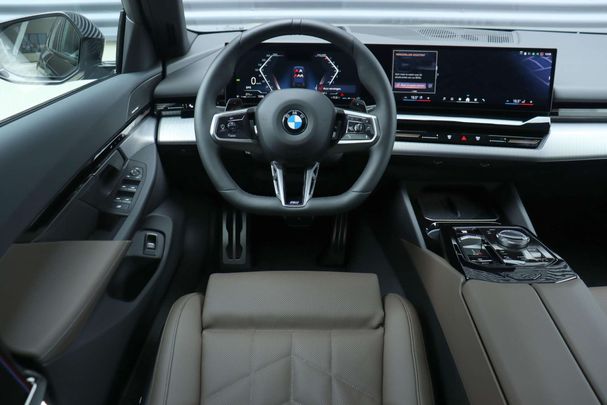 BMW 520i 140 kW image number 9