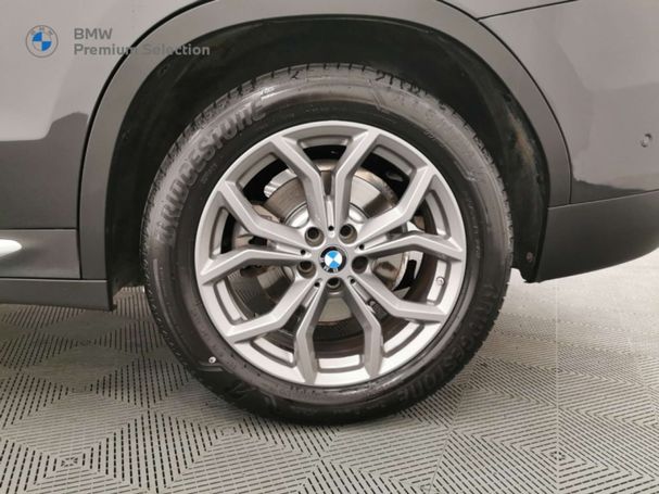 BMW X3 xDrive20d xLine 142 kW image number 11