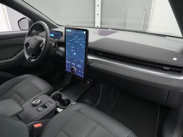 Car image 32