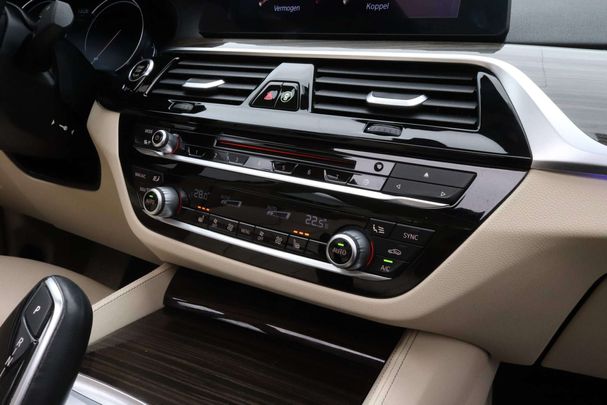 BMW 540i xDrive 250 kW image number 22