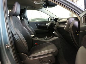 Car image 26