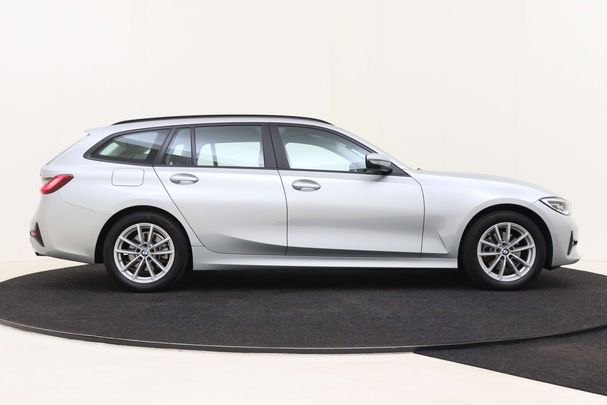 BMW 320i Touring 135 kW image number 7