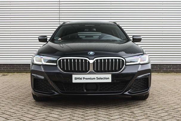 BMW 530 Touring 215 kW image number 22