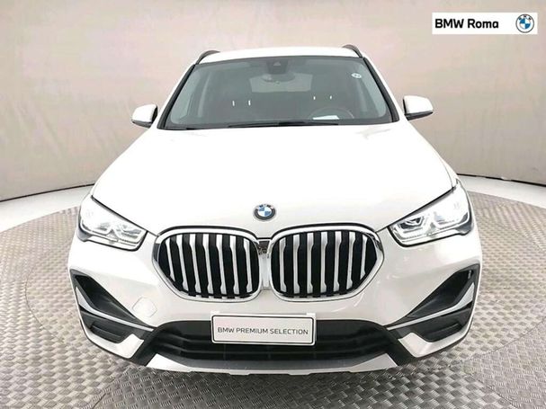 BMW X1 sDrive18d xLine 110 kW image number 2