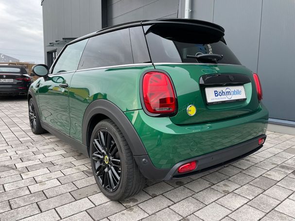 Mini Cooper SE Mini Yours 135 kW image number 6