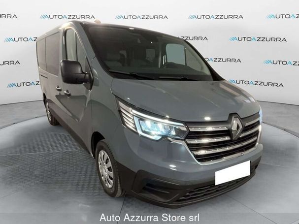 Renault Trafic Grand Blue dCi 150 110 kW image number 4