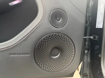 Car image 29
