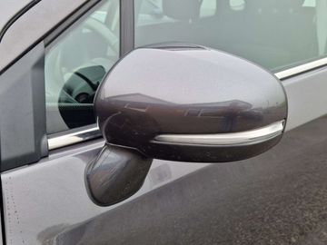 Car image 37