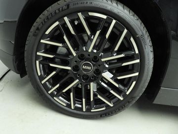 Car image 37