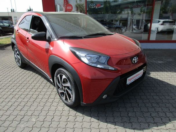 Toyota Aygo X 53 kW image number 2