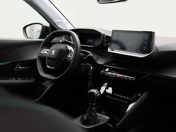 Car image 30