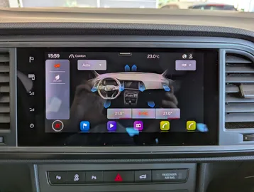 Car image 30