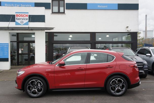 Alfa Romeo Stelvio 2.2 AT8 Super 140 kW image number 5