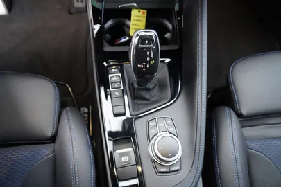 Car image 29