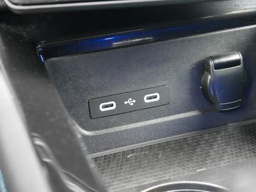 Car image 37