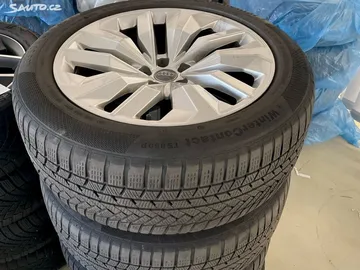 Car image 32