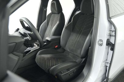 Car image 31