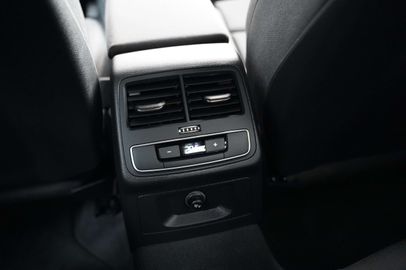 Car image 36