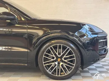 Car image 40