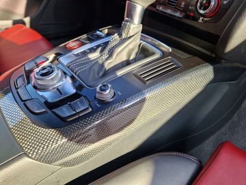 Car image 31