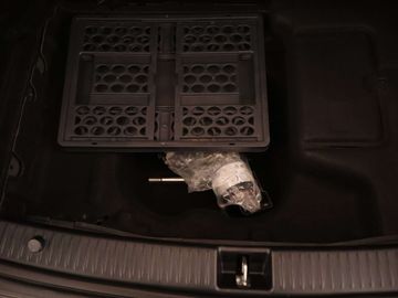 Car image 37