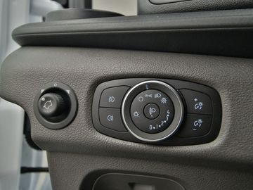 Car image 38