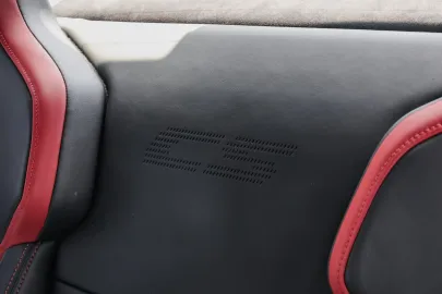 Car image 27