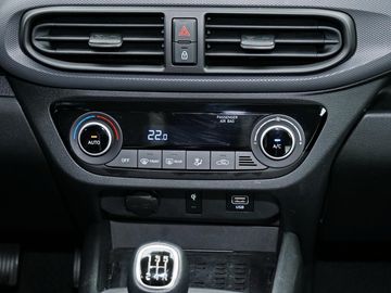 Car image 27