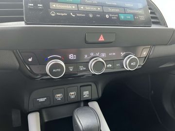 Car image 33