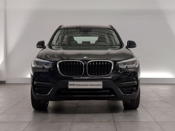 BMW X3 xDrive20d Advantage 140 kW image number 2