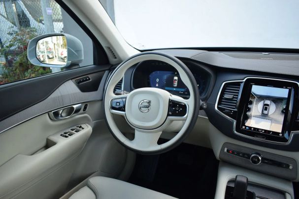 Volvo XC90 AWD 173 kW image number 12