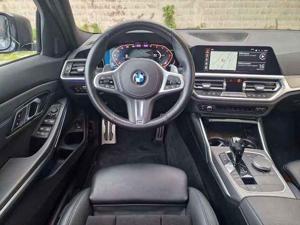 BMW 320d Touring xDrive M Sport 140 kW image number 16