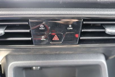 Car image 31