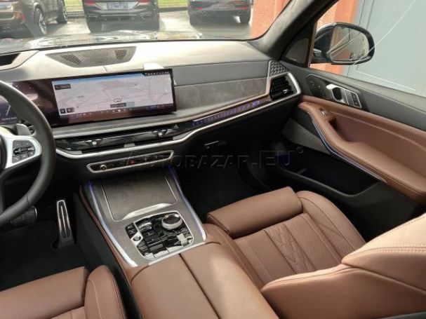 BMW X7 xDrive 250 kW image number 17