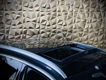 Car image 32