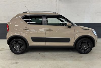 Car image 3